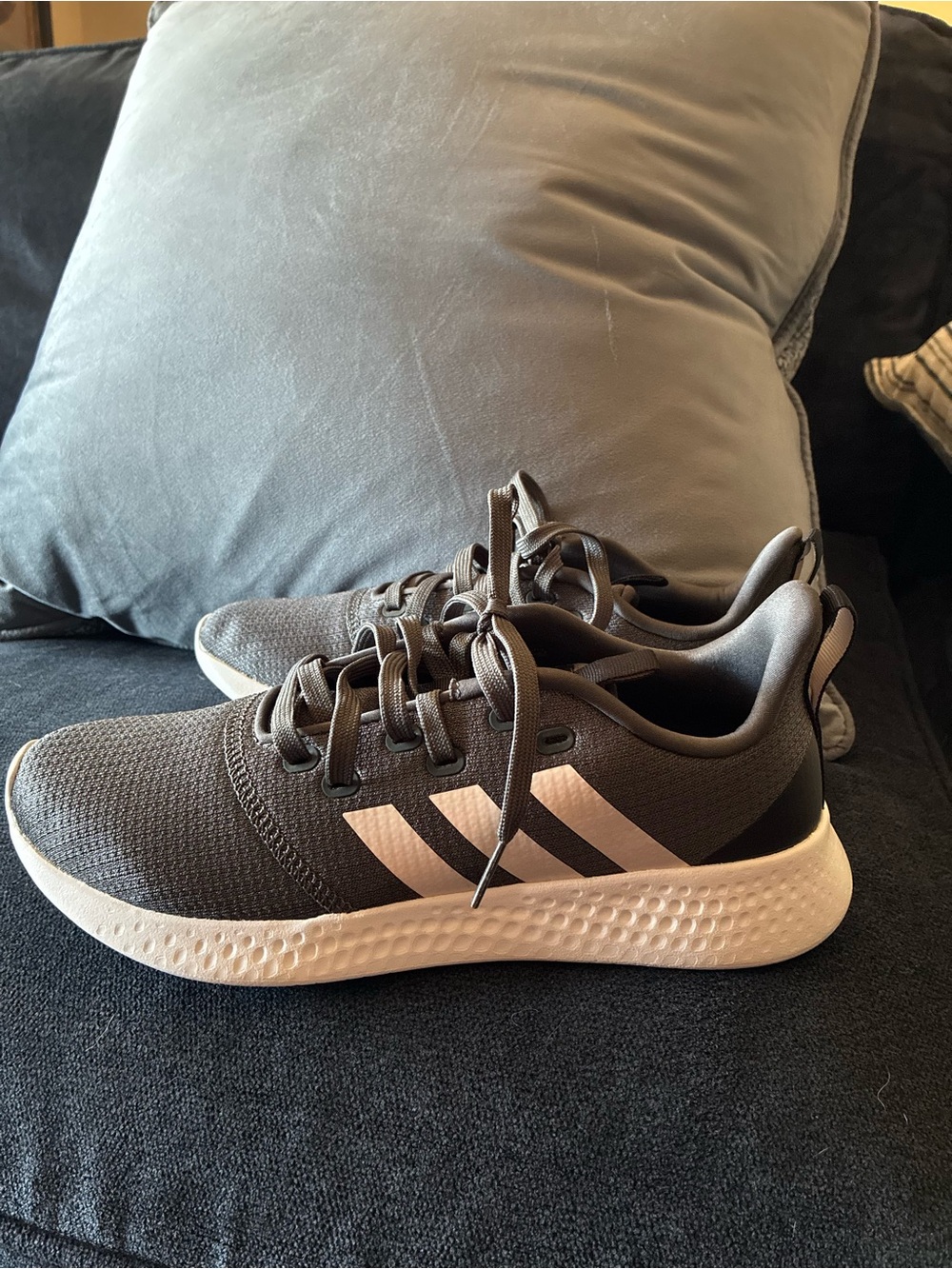 Women’s Adidas Grey Cloudform Running Shoes Brand New